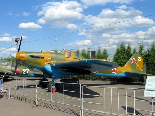 ИЛ-2 Штурмовик - Штурмовик Ил-2. Герой и машина.